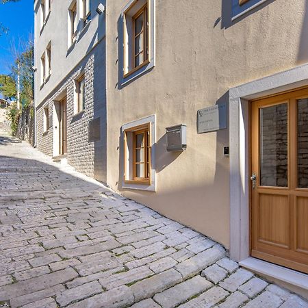 Pula Residence Rooms And Apartments Old City Center Exterior photo