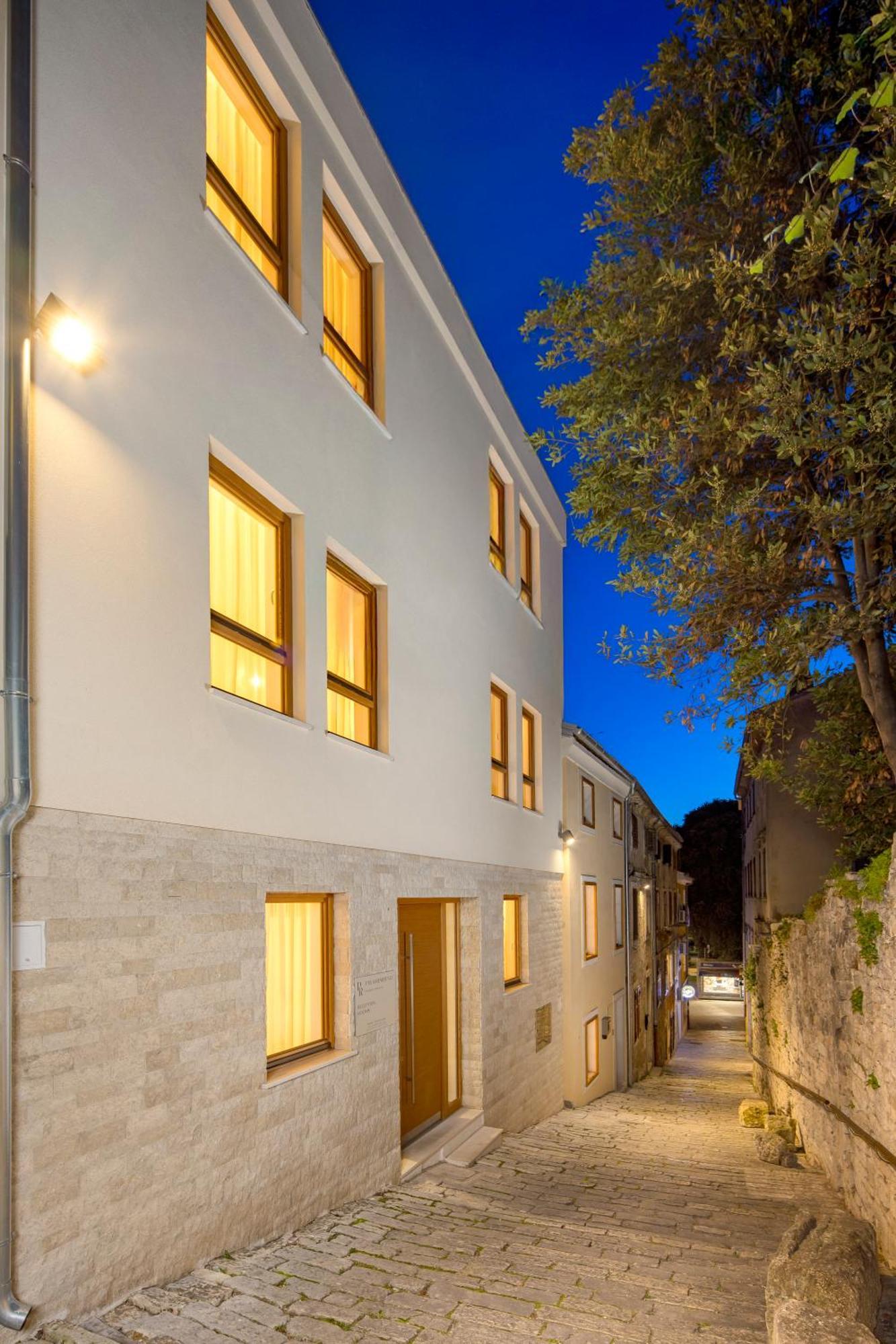 Pula Residence Rooms And Apartments Old City Center Exterior photo